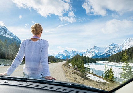 voiture-route-montagne